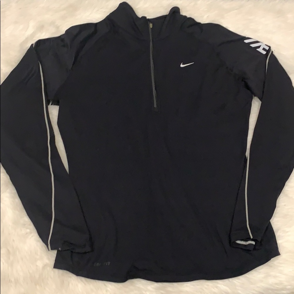 Nike Dri Fit half zip pullover Sz M